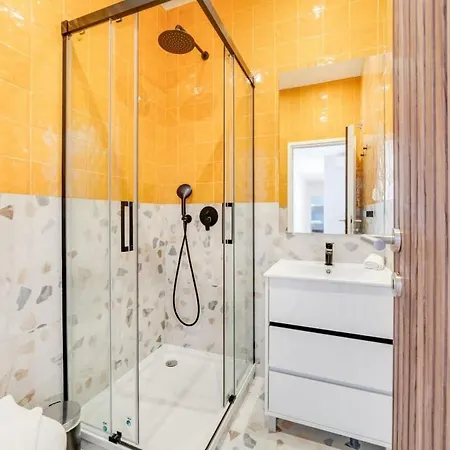 Cozy Coastal Getaway 3br In * Estoril