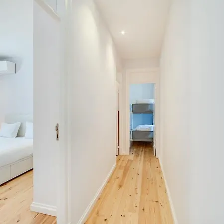 Cozy Coastal Getaway 3br In