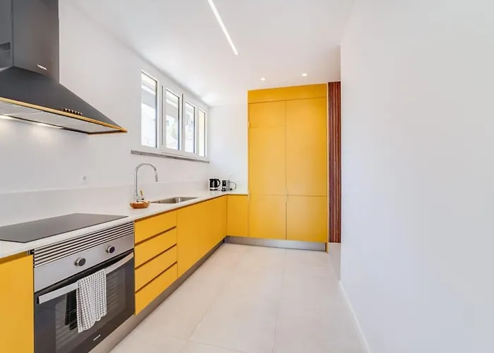 アパート Cozy Coastal Getaway 3br In *
